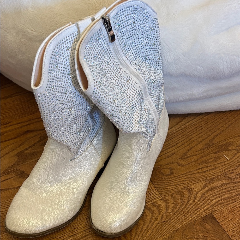 White Rhinestone Embellished Women's Boots